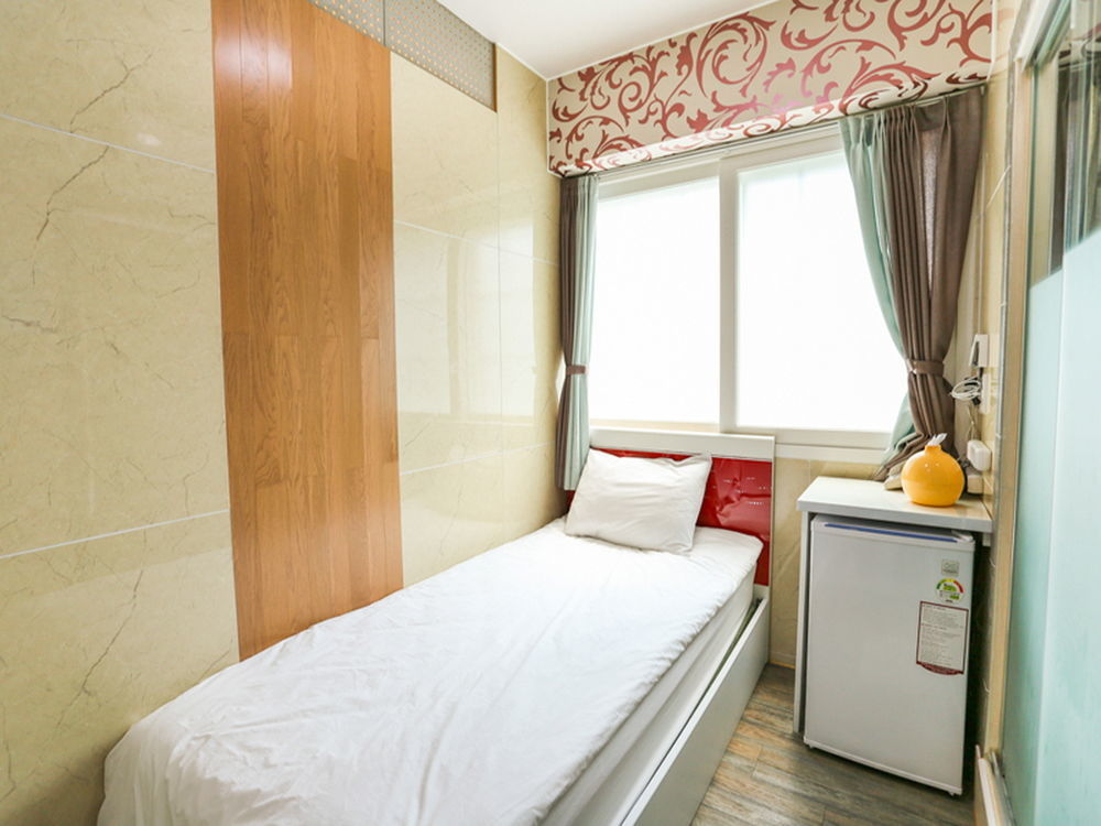 Guesthouse Myeongdong 2 Seoel Buitenkant foto
